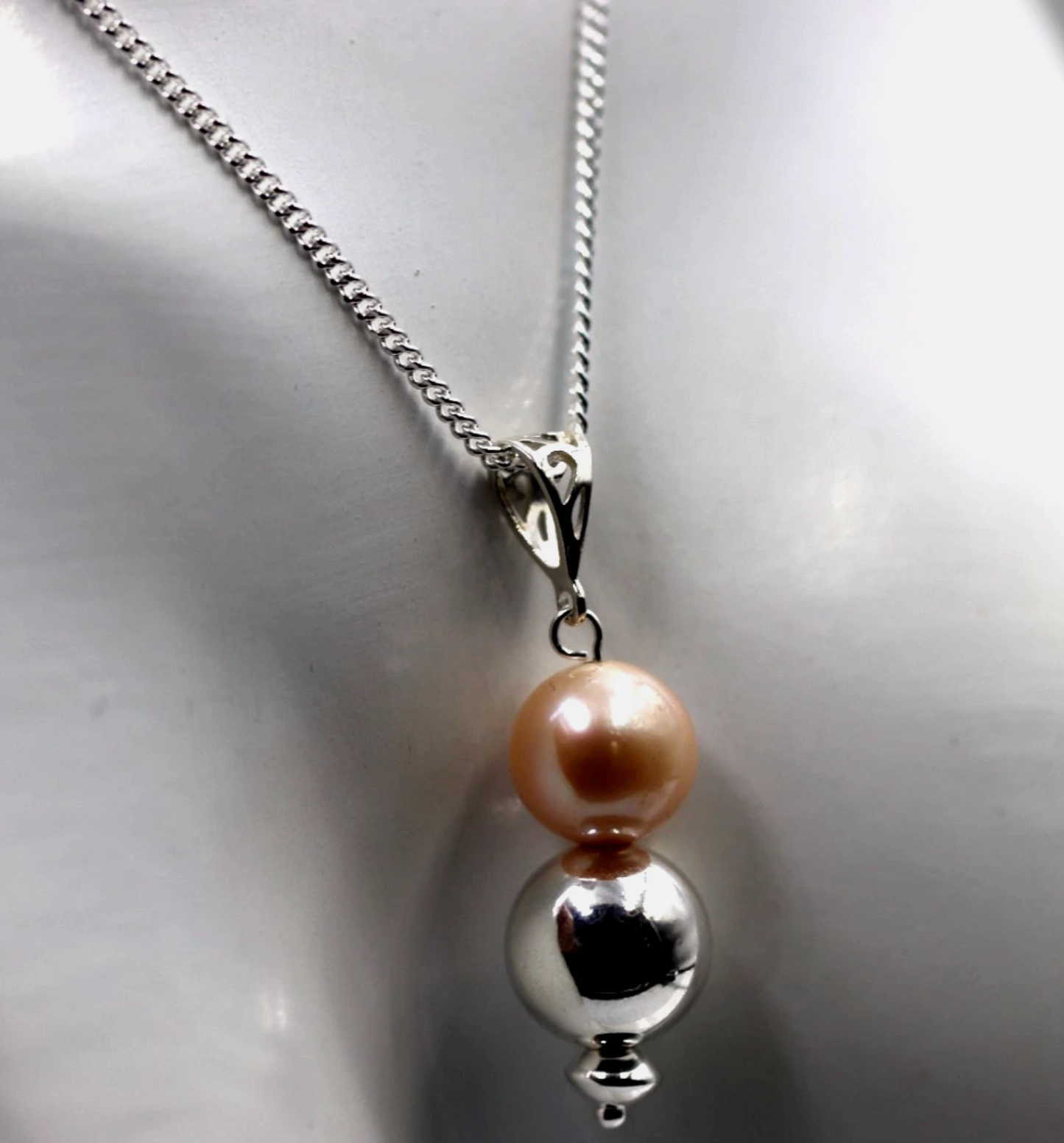 Sterling Silver 925 Freshwater Cultured Peach Pearl Ball Pendant +50cm Chain
