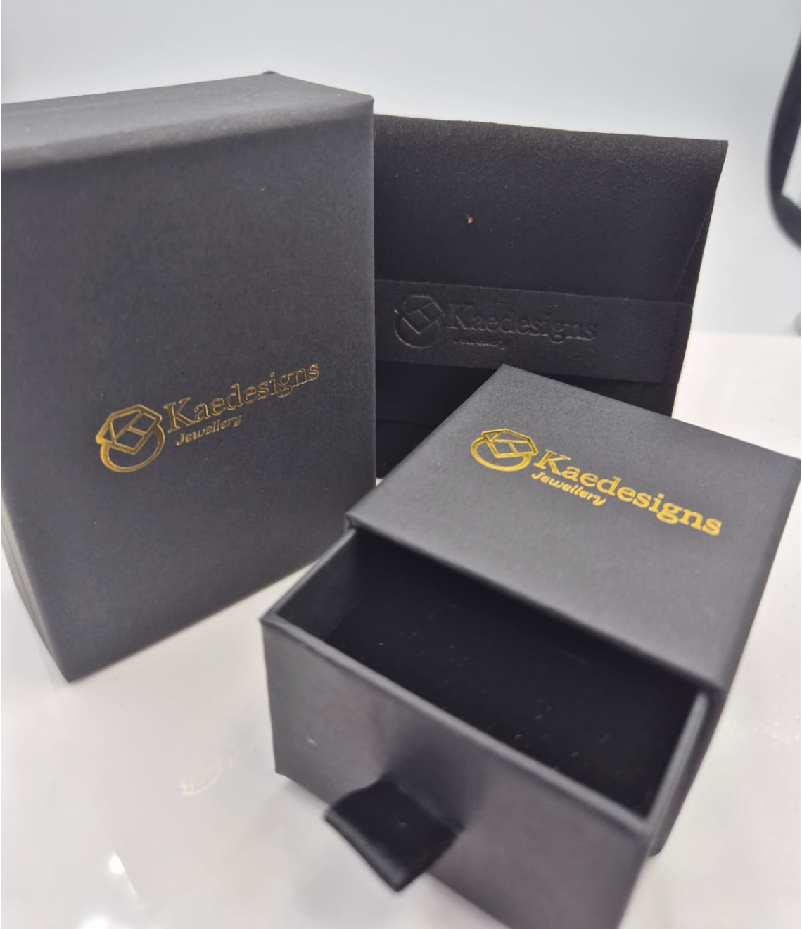 New Genuine Solid 9ct 9k 375 Yellow or Rose Gold Open Scroll Charm / Pendant 17x11mm