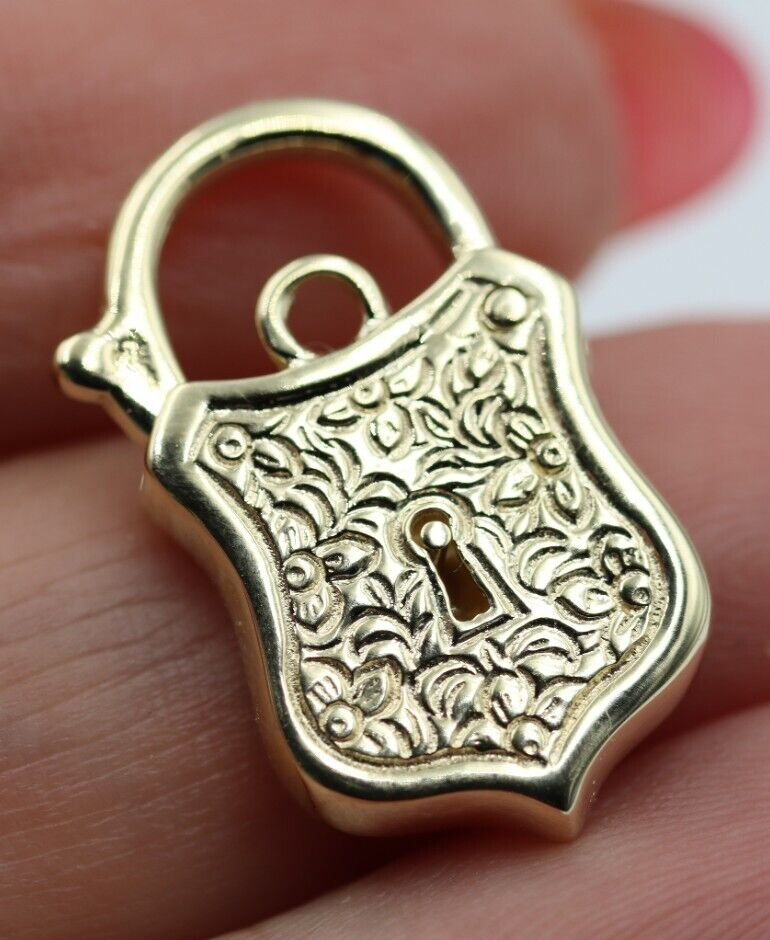 Genuine New 9k 9ct 15mm x 24mm Yellow, Rose and White Gold Filigree Heart Pendant / Padlock