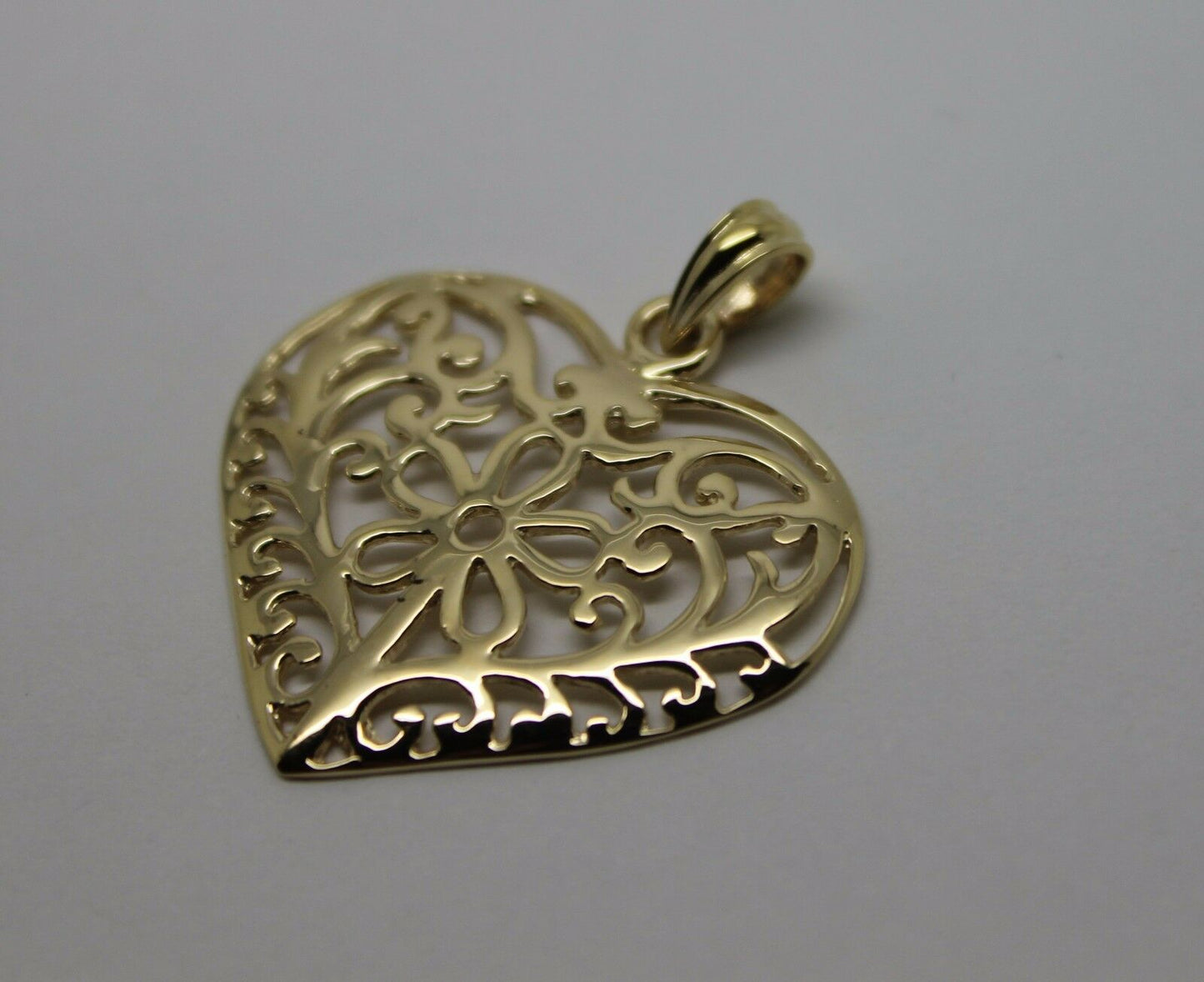 Kaedesigns Genuine 9ct 9k 375 Large Yellow, Rose or White Gold Filigree Flower Heart Pendant