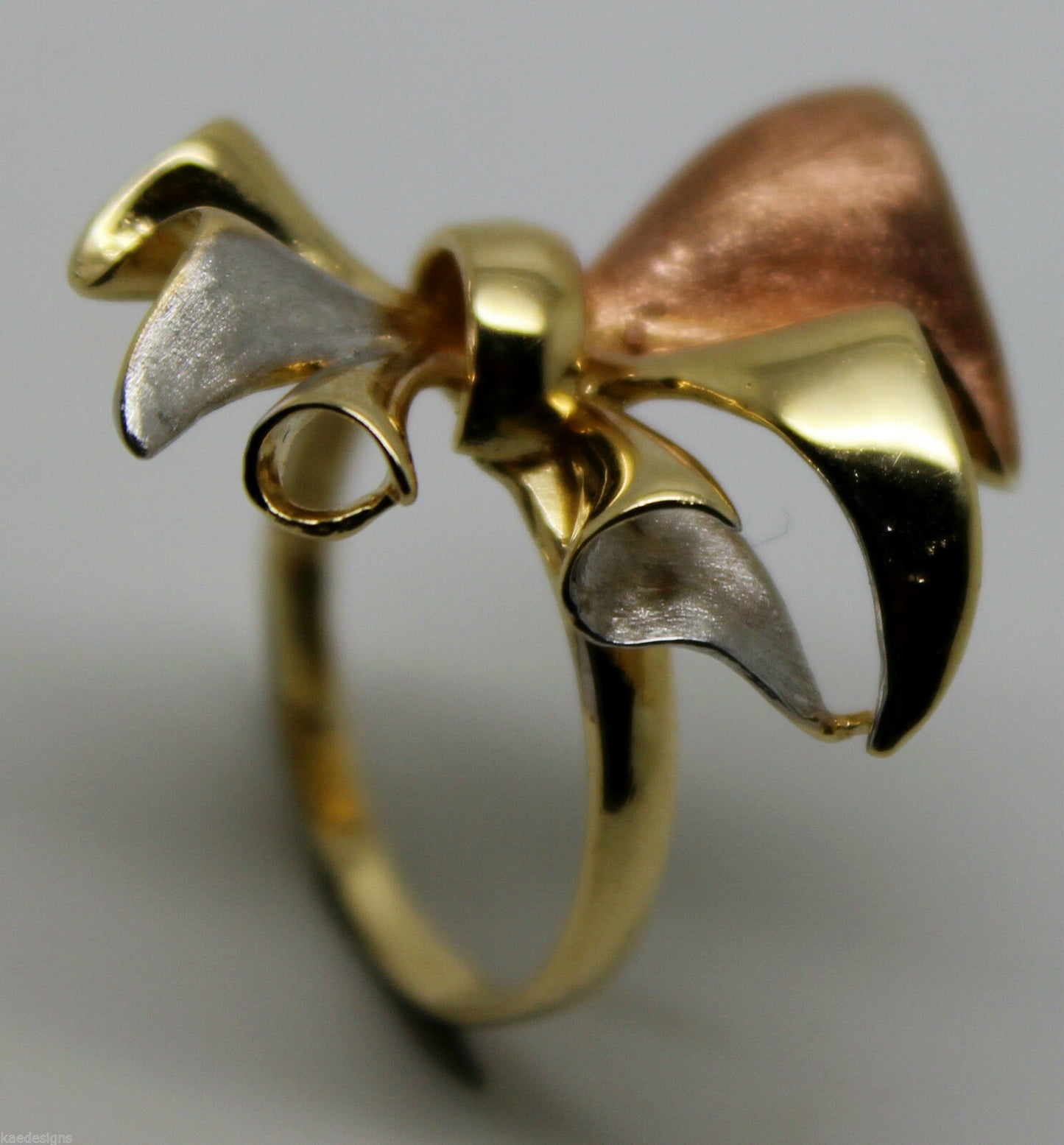 Size M Solid 18ct 750 Rose, Yellow And White Gold Bow Ring