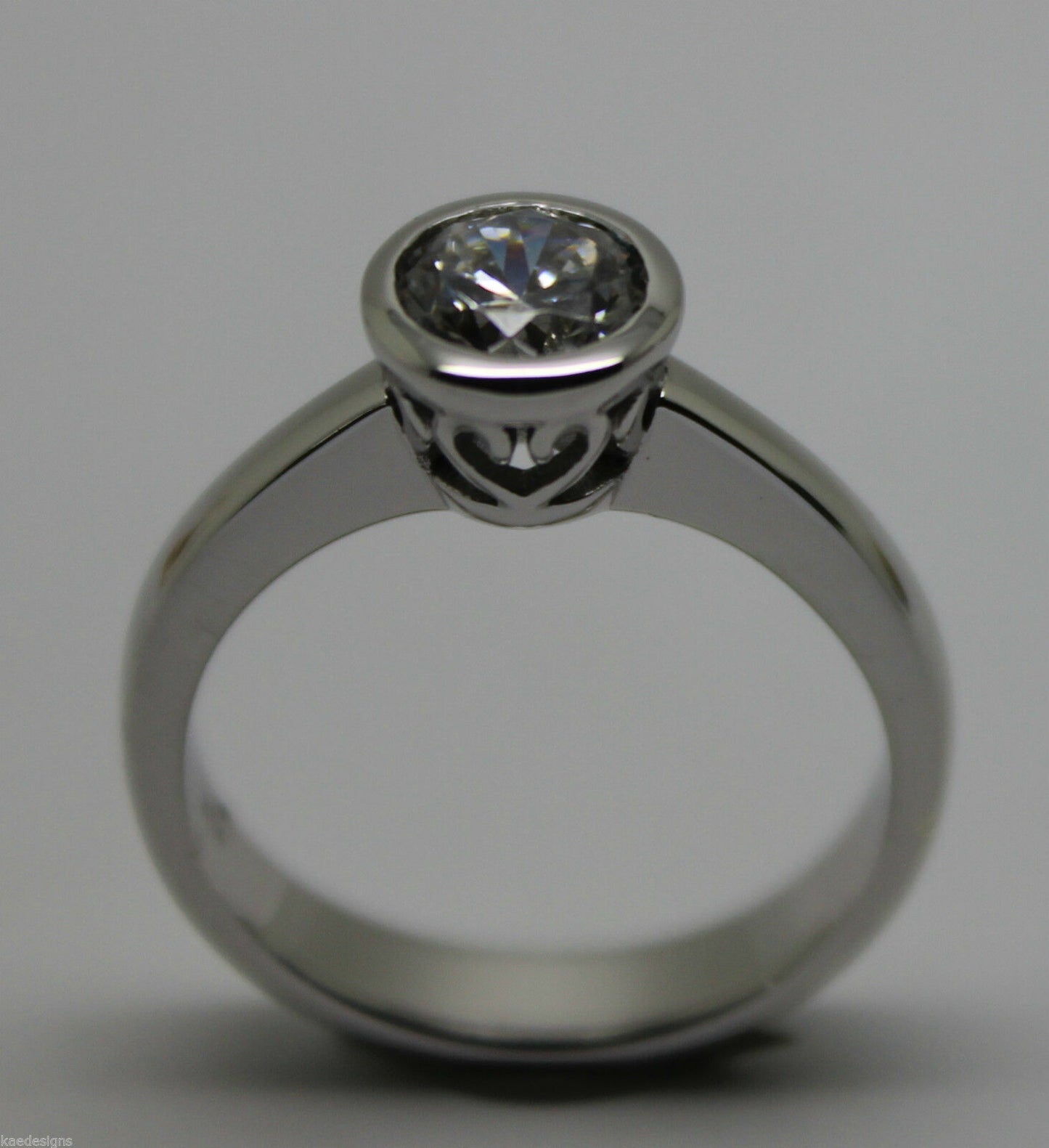 Genuine 9ct 375 Solid White Gold Engagement Ring Cubic Zirconia Size M
