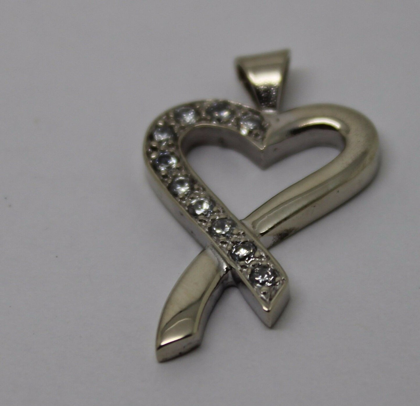 Genuine 9ct 9k 375 White Gold Cubic Zirconia Heart Pendant