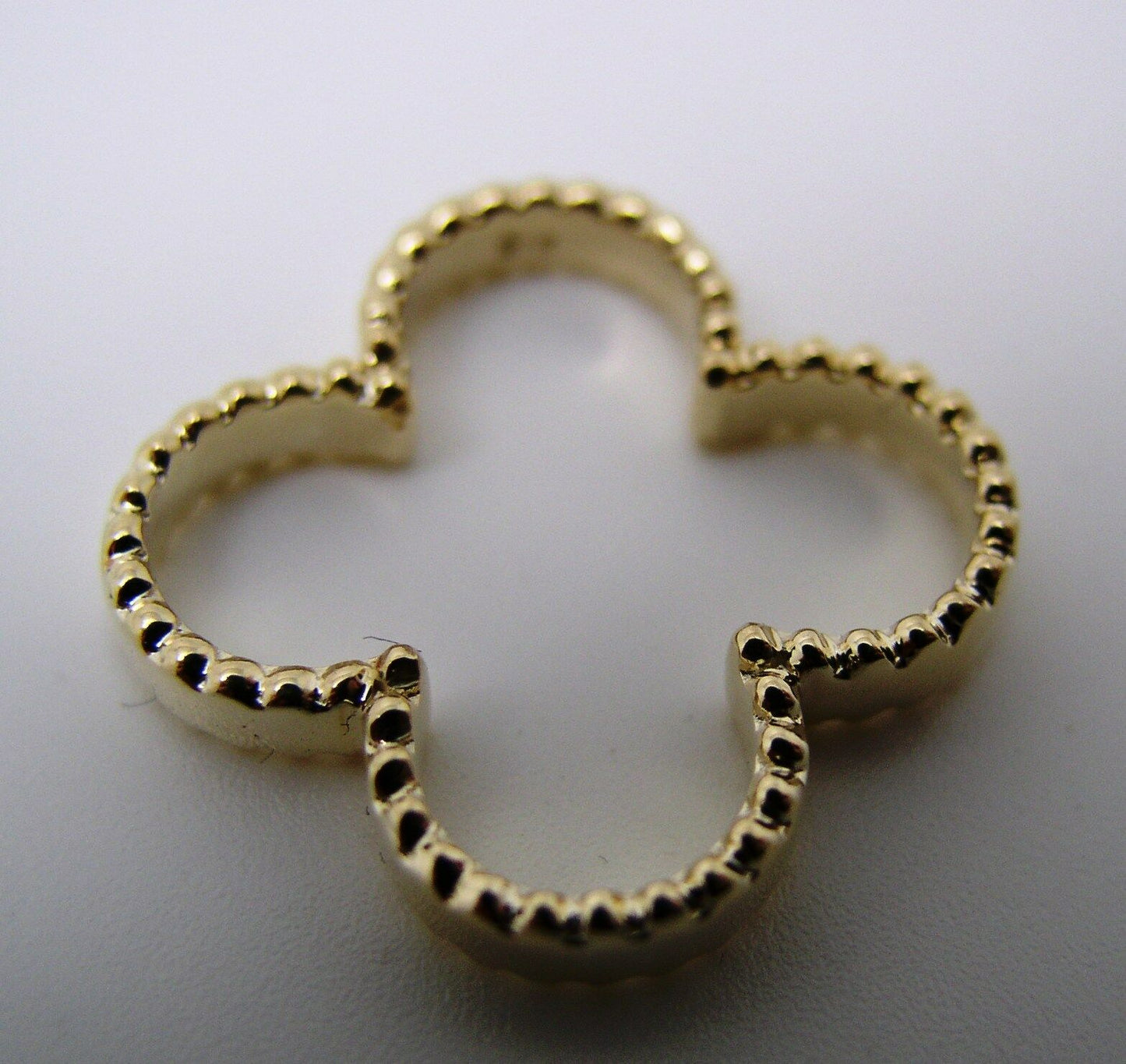 Kaedesigns New Genuine Solid 9ct 9kt Yellow, Rose or White Gold Four Leaf Clover Pendant