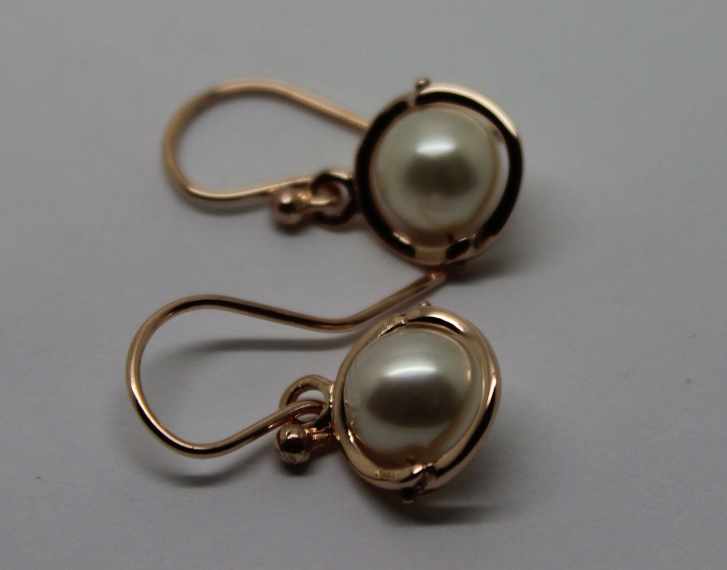 Kaedesigns, New Genuine 9ct Yellow, Rose or White Gold 7.6mm White Pearl Belcher Hook Earrings