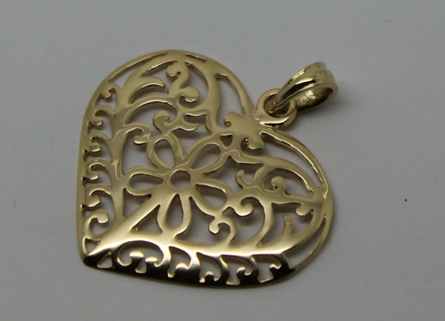 Kaedesigns Genuine 9ct 9k 375 Large Yellow, Rose or White Gold Filigree Flower Heart Pendant