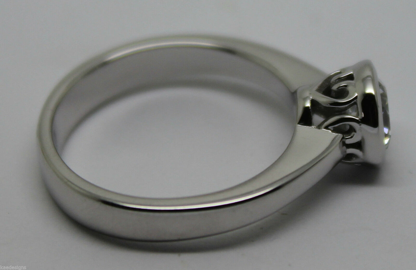 Genuine 9ct 375 Solid White Gold Engagement Ring Cubic Zirconia Size M