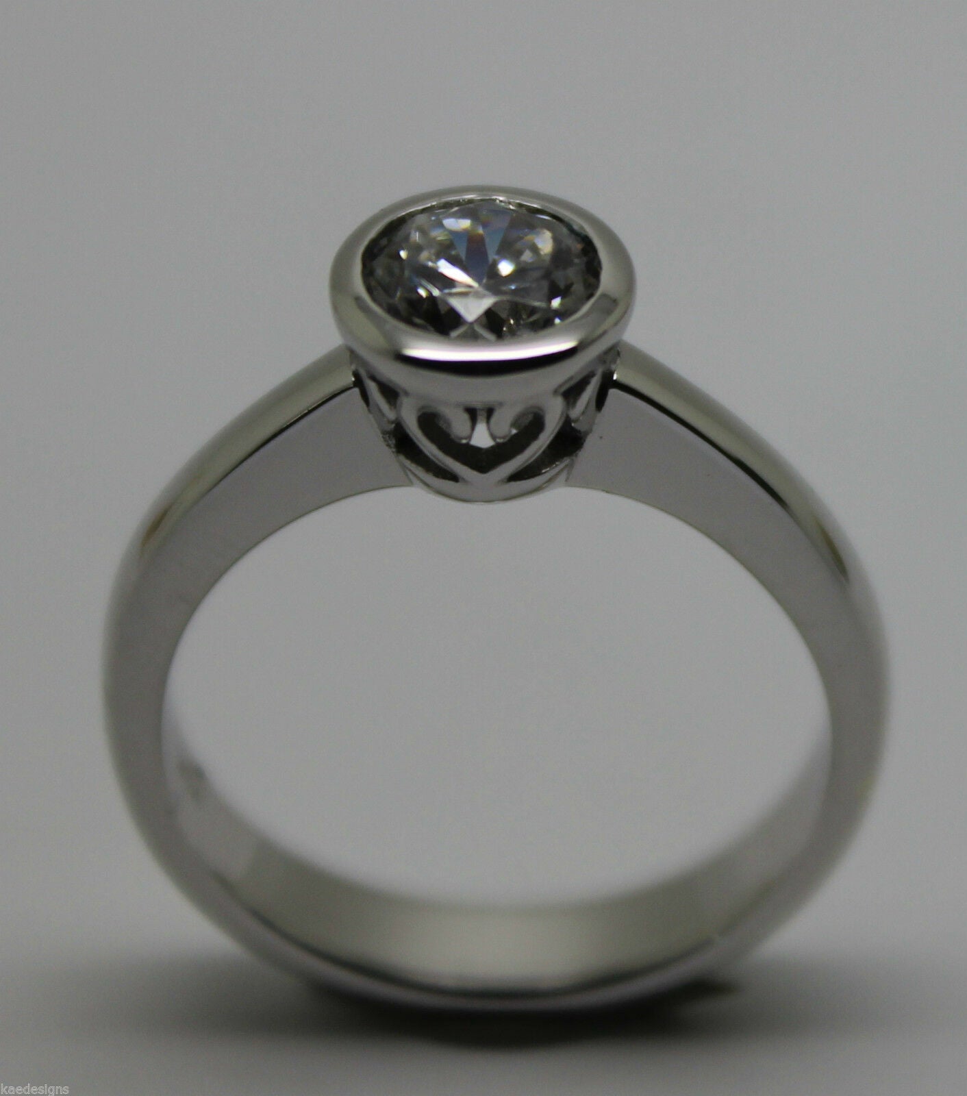 Genuine 9ct 375 Solid White Gold Engagement Ring Cubic Zirconia Size M