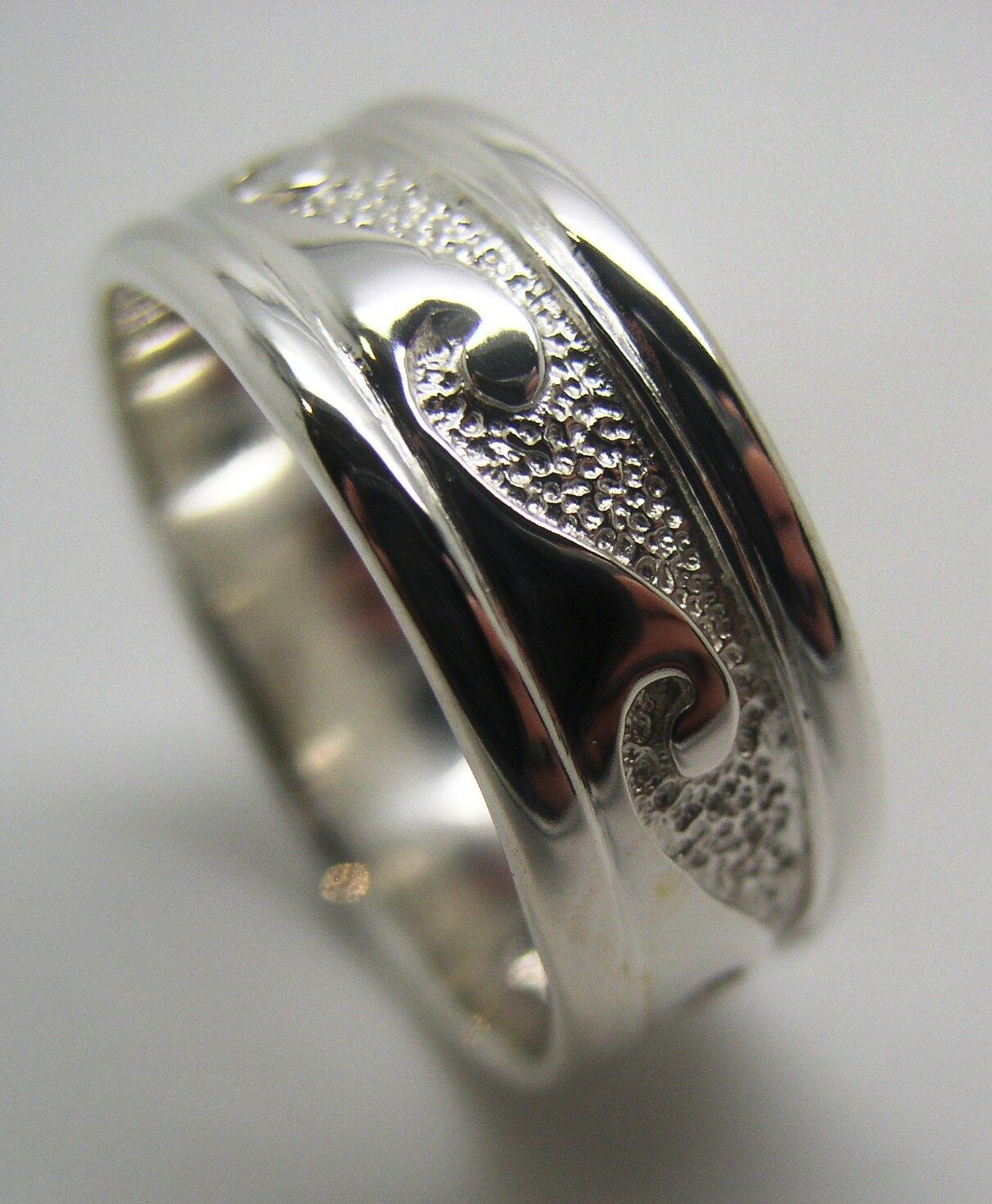 Kaedesigns New Genuine Genuine Sterling Silver 925 Surf Wave Ring Size V