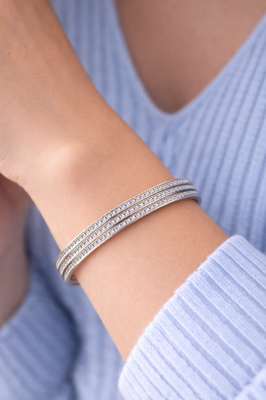 Genuine 9ct 9k 375 White gold CZ Hinged Fancy Bangle 69mm diameter