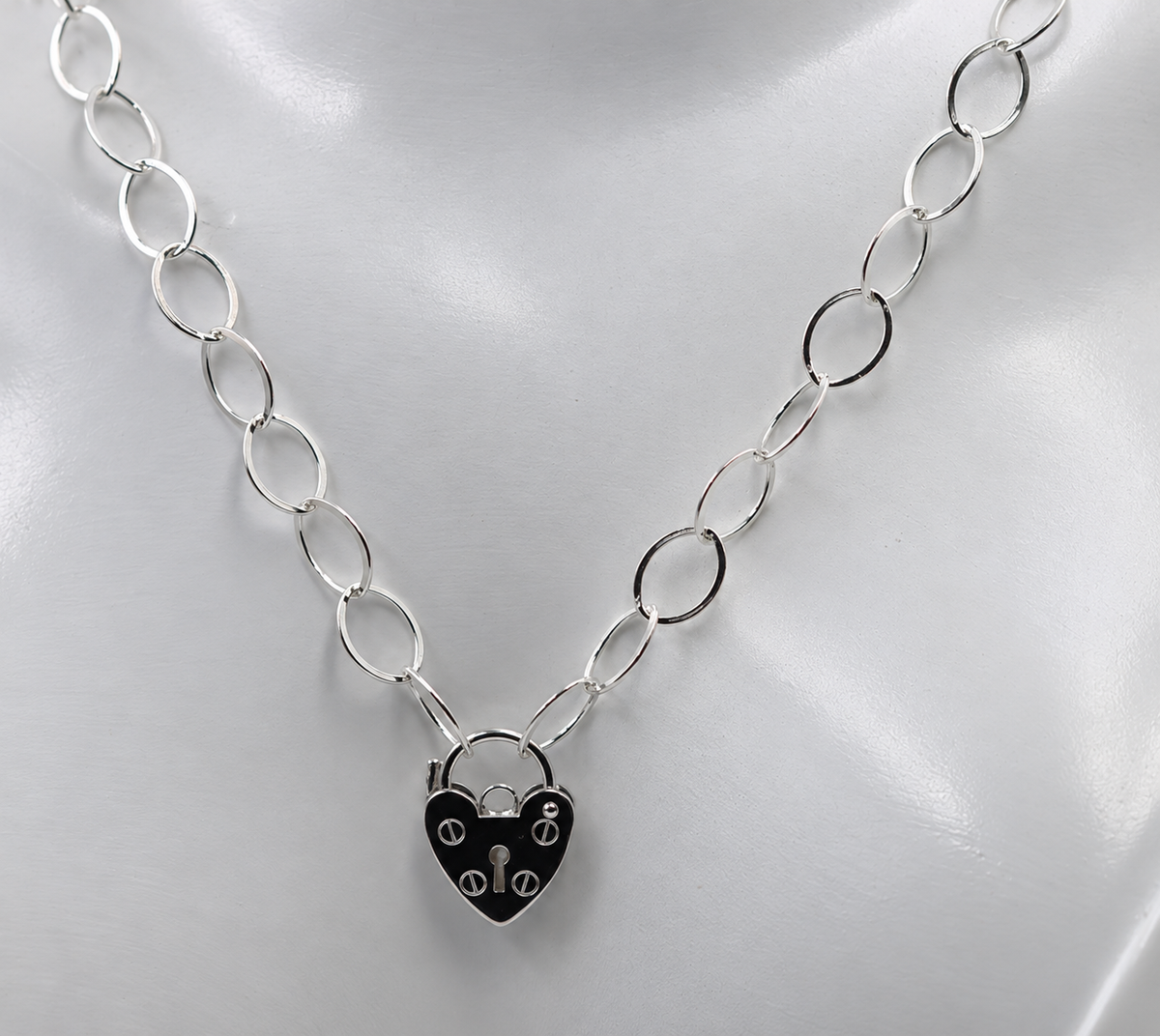 Sterling Silver 45cm Fine Link Chain Necklace + Screw Heart Padlock