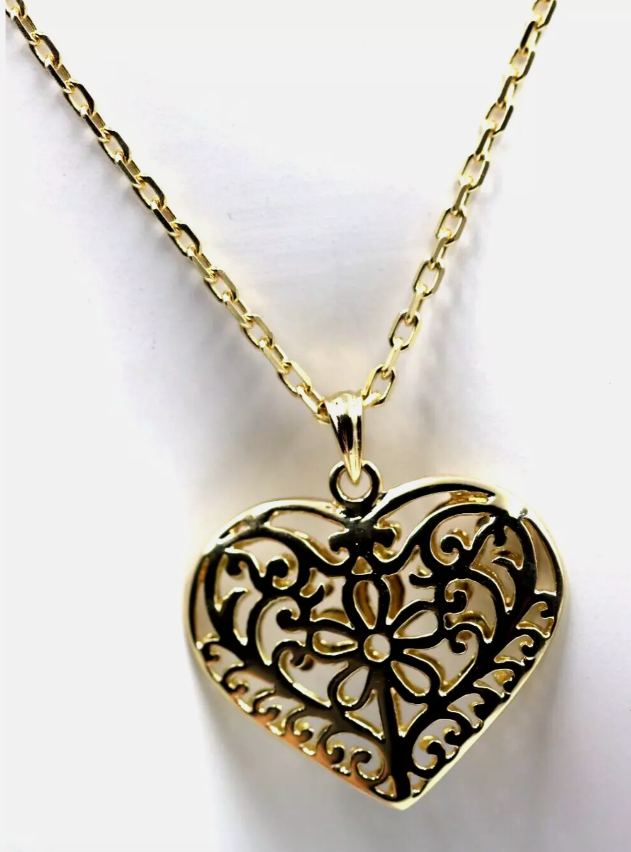 18ct Large Yellow Gold Filigree Double Sided Heart Pendant + 60cm Necklace