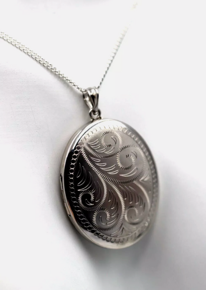 Sterling Silver 925 Oval Engraved Pendant Locket 2 photos + Necklace