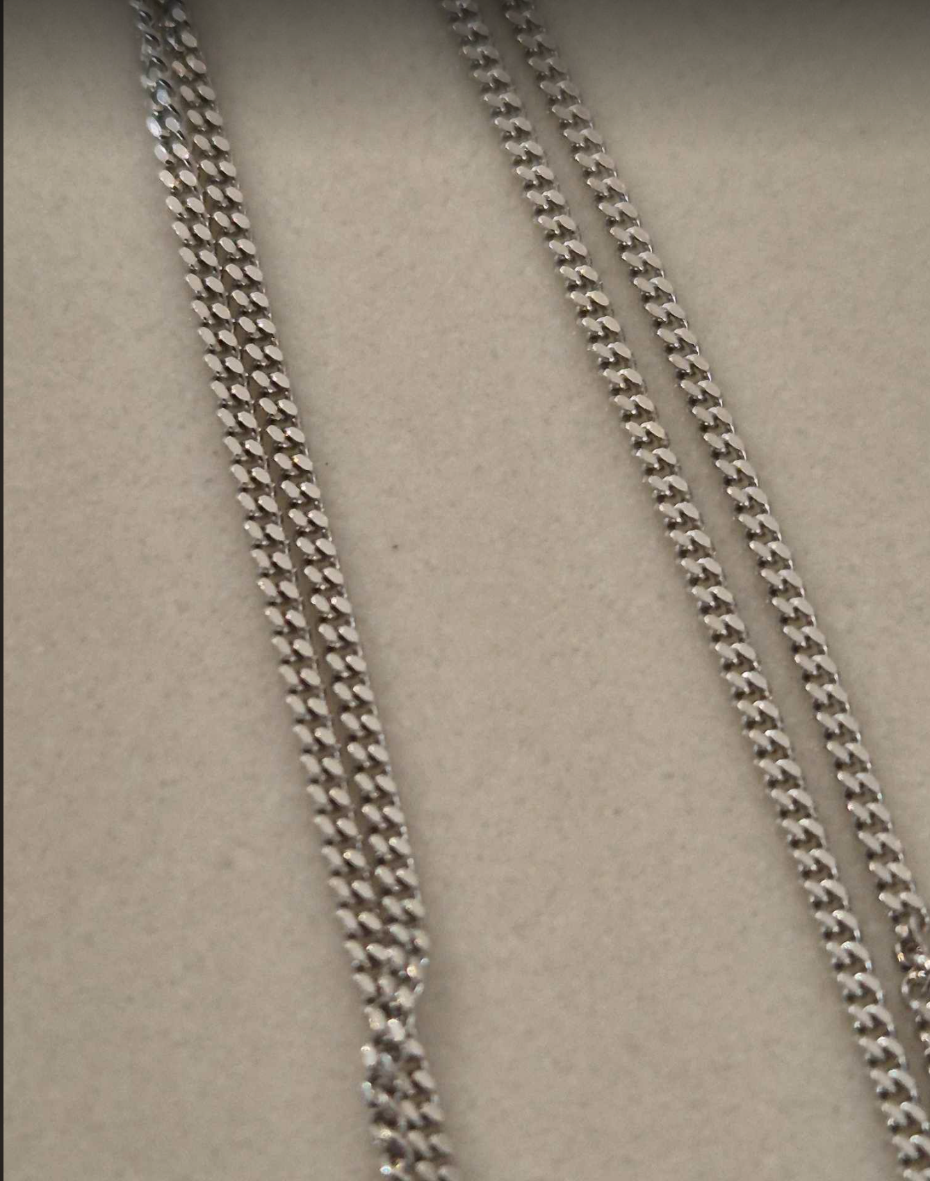 Genuine 9ct White Gold Curb Necklace 1.3mm wide 50cm long 3.36g