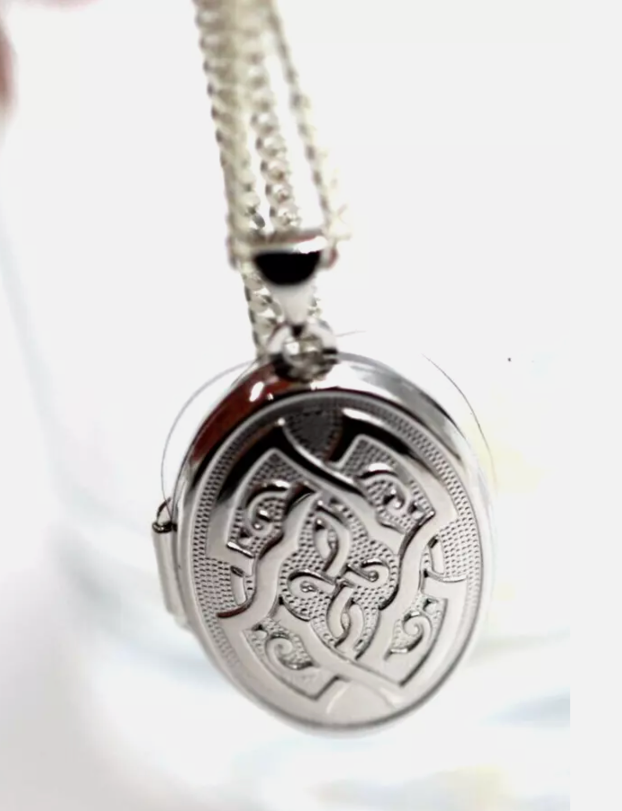 Sterling Silver 925 Oval Celtic Locket Pendant With 2 Photos + Chain Necklace