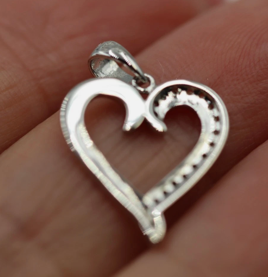 Kaedesigns New Genuine 9ct 9K 375 White Gold Open Heart Pendant