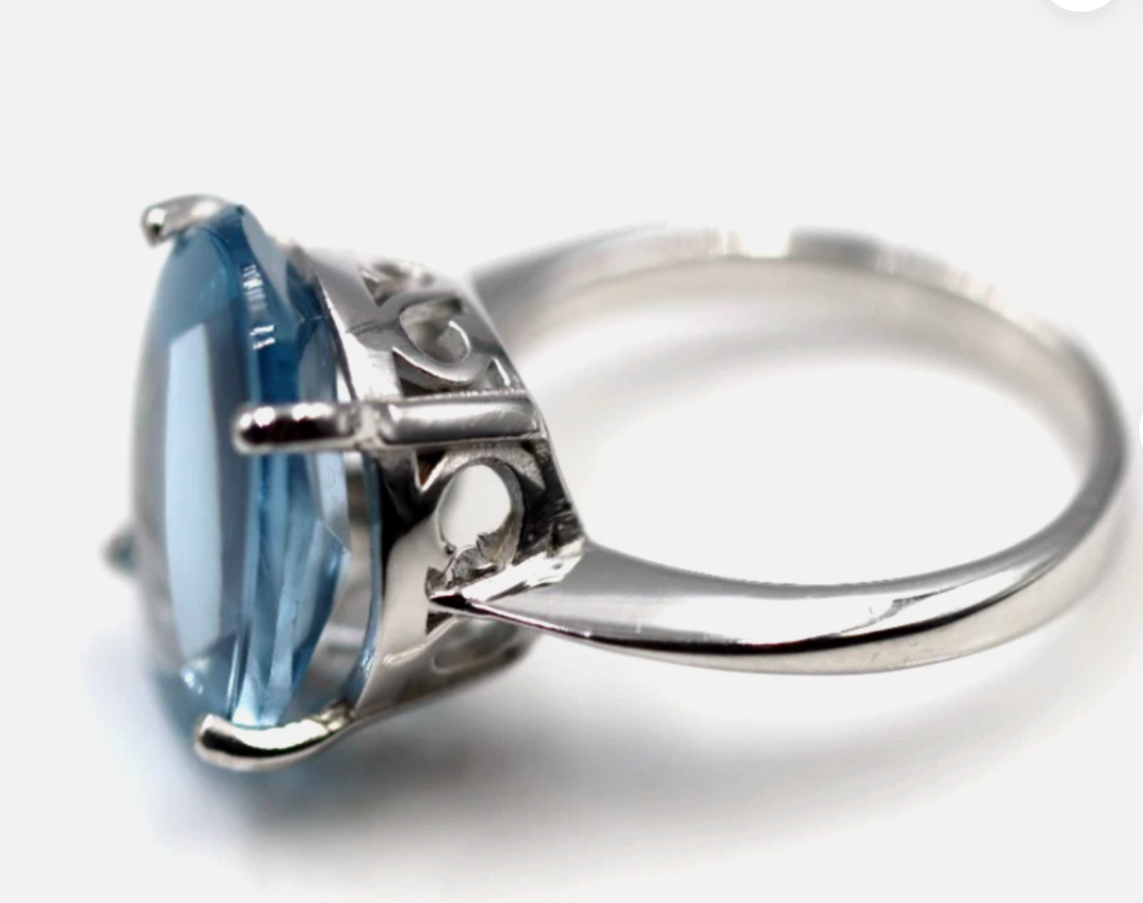 Size R Sterling Silver 925 Light Blue Oval Spinel Ring