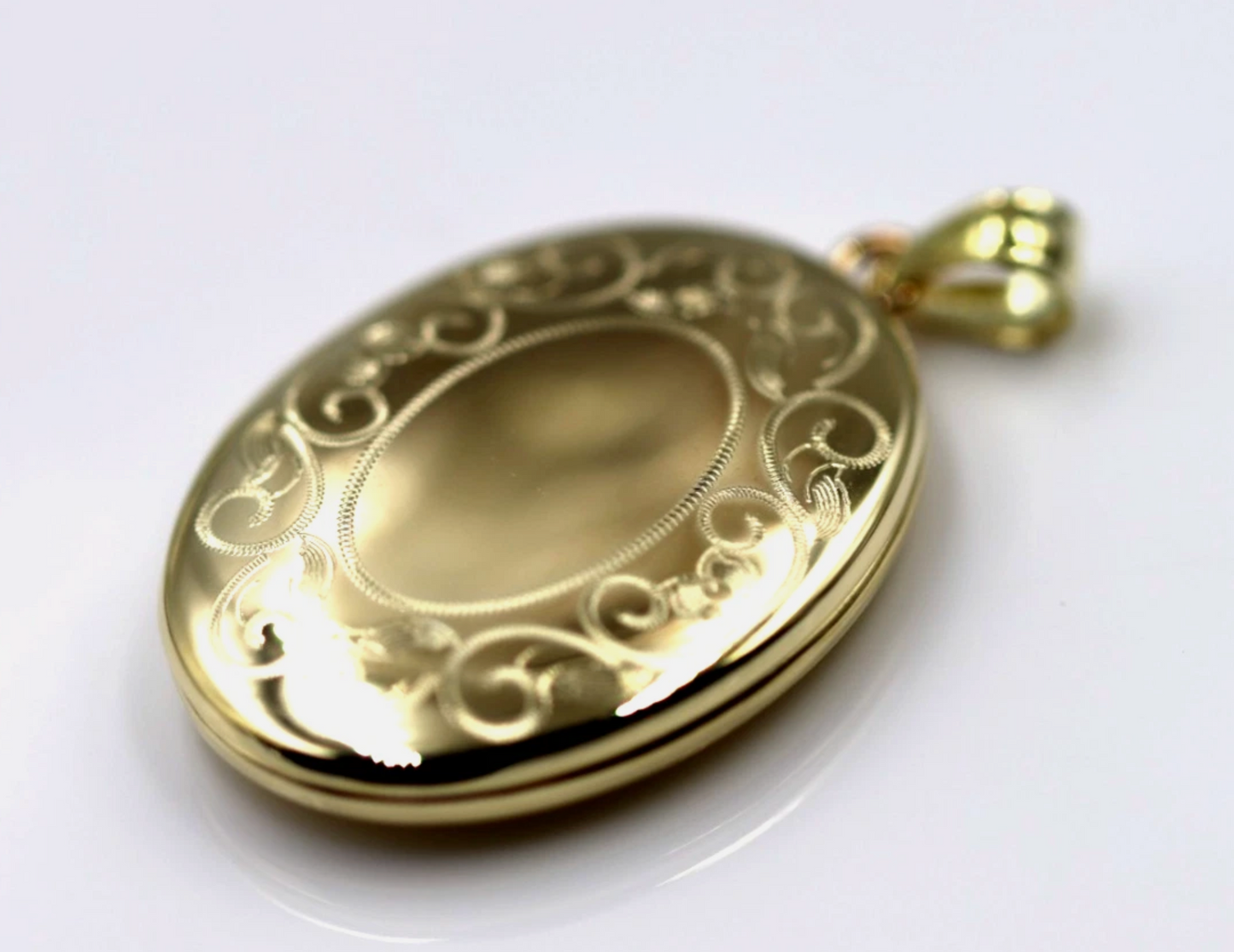 Genuine 9ct 9k 375 Yellow Gold Patterned Oval Locket