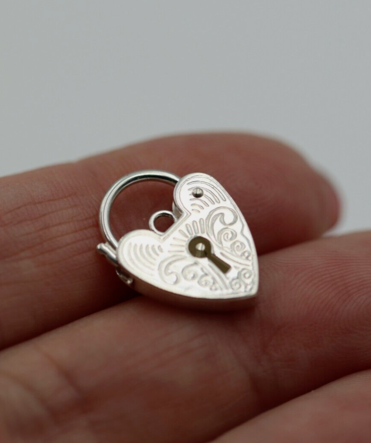 Genuine 15mm Sterling Silver 925 Engraved Heart Padlock Locket