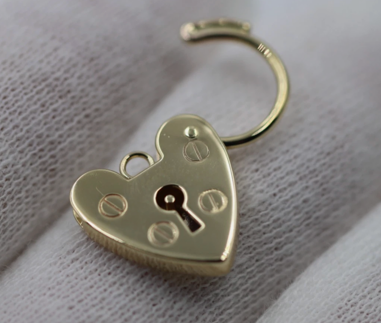 Genuine Small 13.5mm 9ct 9k Yellow Gold Screw Heart Pendant Padlock