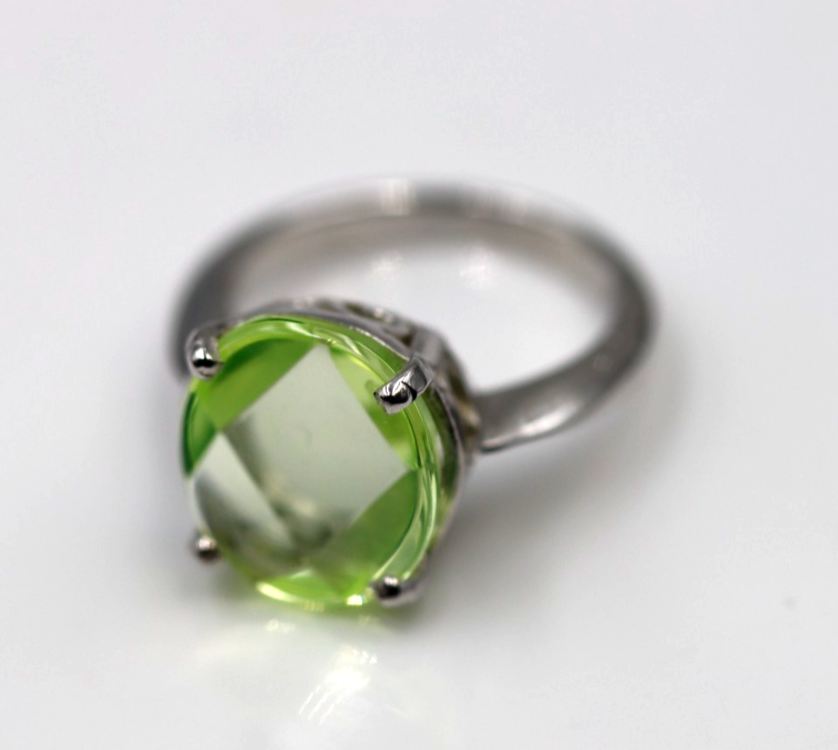Size N1/2 Sterling Silver 925 Light Yellow/Green Oval Spinel Ring