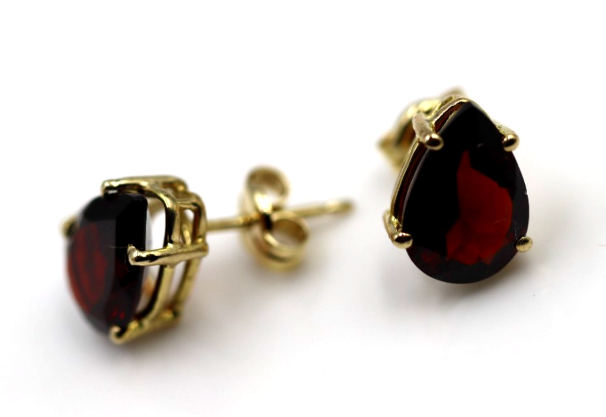 Genuine 9k 9ct Yellow Gold Natural Garnet Teardrop Pear Studs Earrings 8mm x 10mm