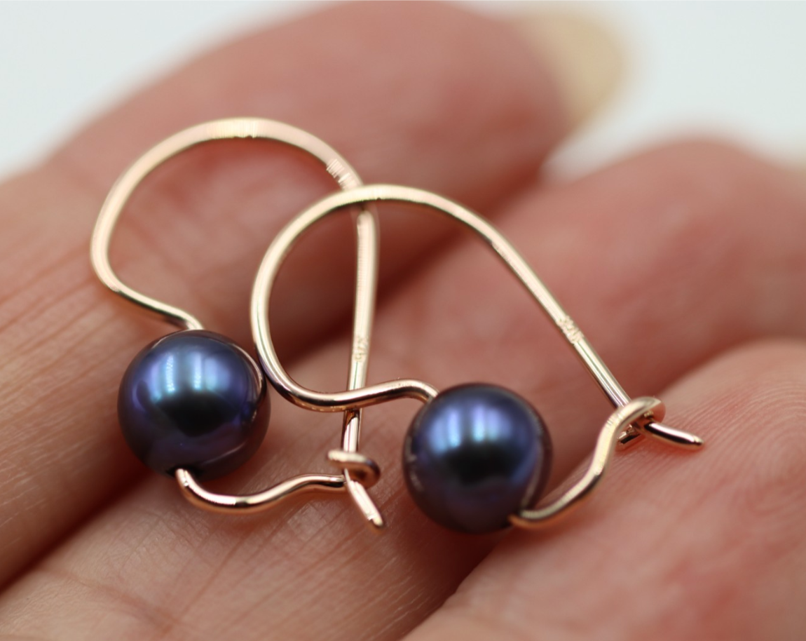 Kaedesigns New 9ct Yellow, Rose or White Gold 7mm Black Pearl Hook Earrings