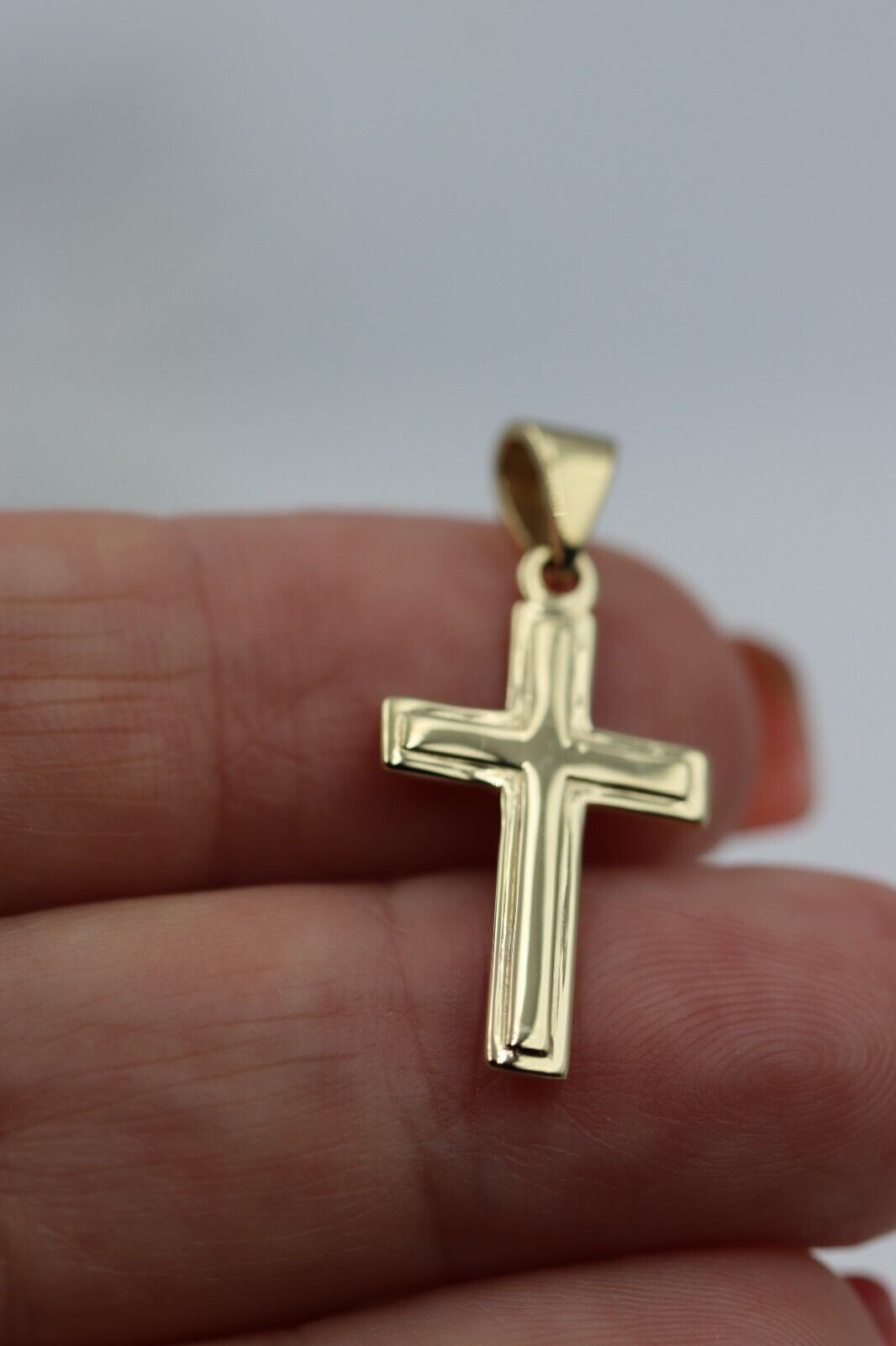 Kaedesigns New Genuine 18ct 750 Yellow, Rose or White Gold Plain Cross Pendant