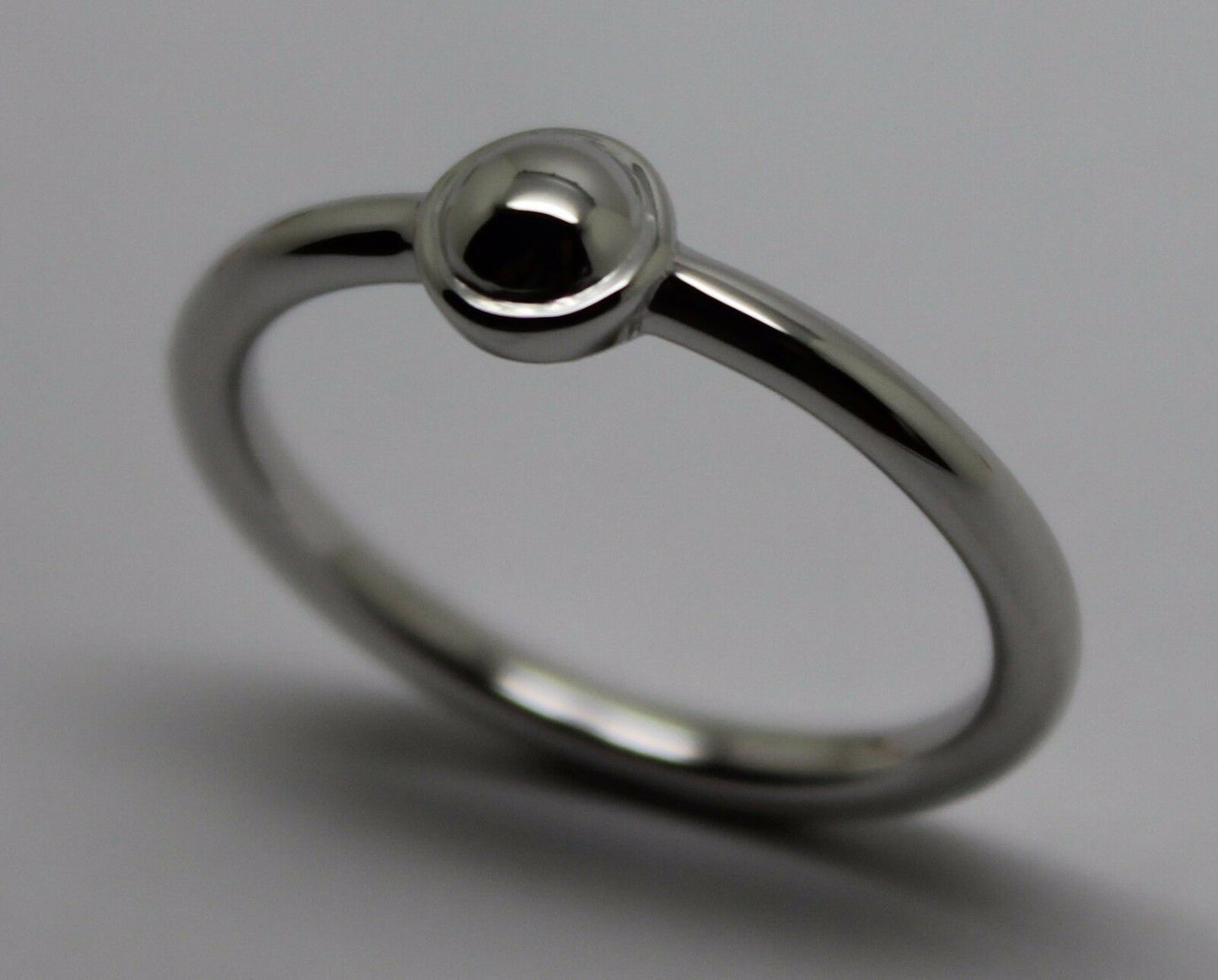 Kaedesigns, Full Solid Genuine 9ct 9kt White Gold 4mm Half Ball Ring