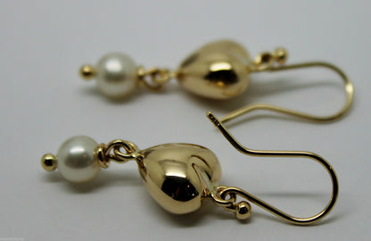 Kaedesigns, New 9ct 9k Yellow Gold Or White Gold Or Rose Gold Heart Pearl Earrings