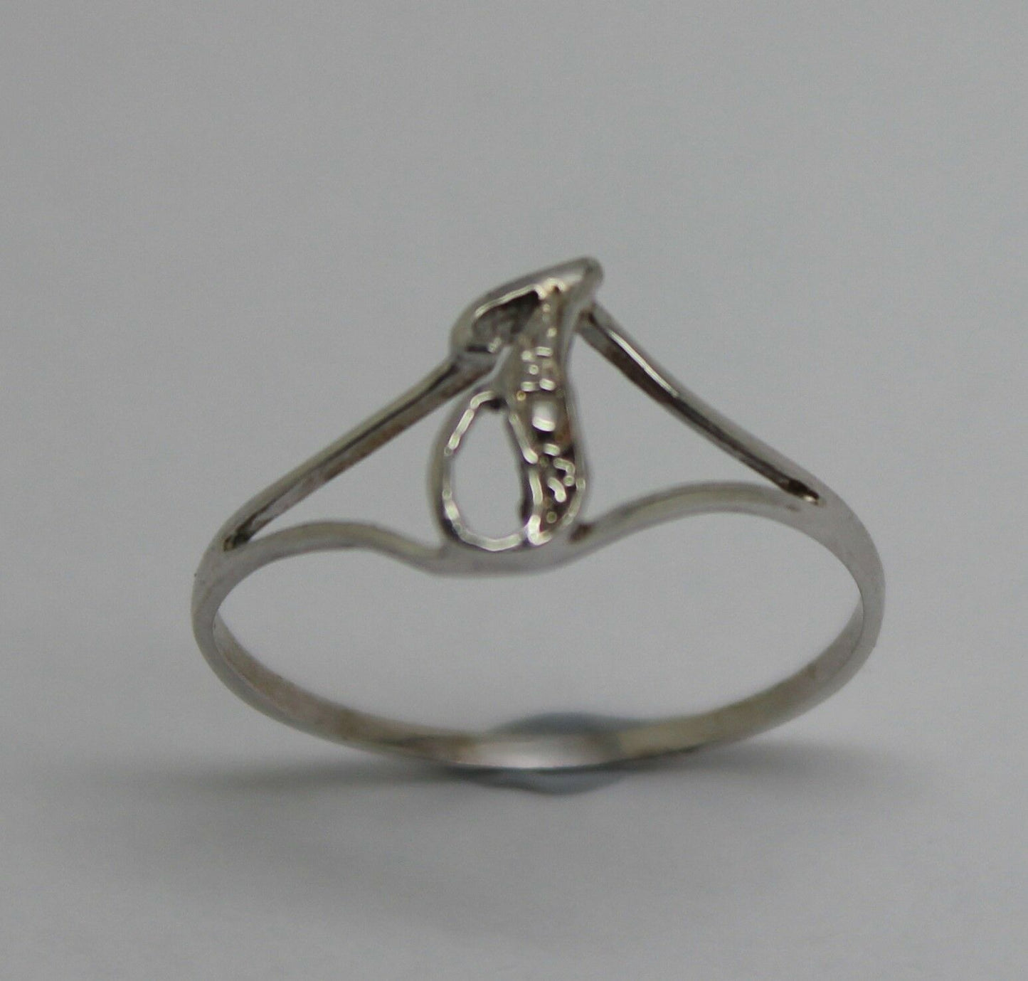 KAEDESIGNS NEW Size N 9ct white gold initial J ring