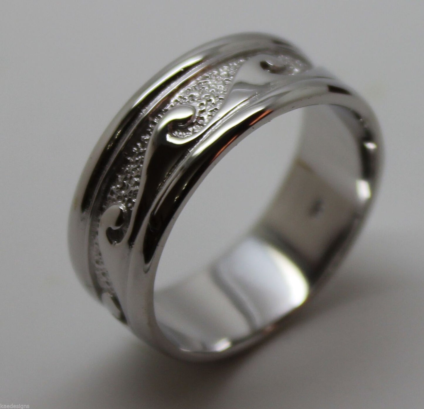 Kaedesigns, Solid Heavy Genuine 9ct White Gold Mens Surf Wave Ring Size T 258