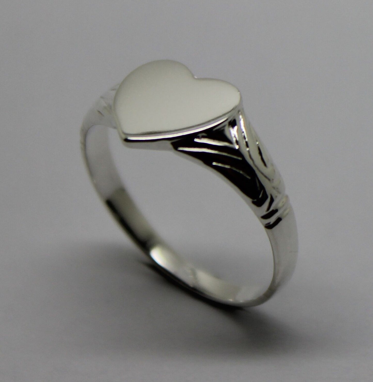 Kaedesigns Solid New Sterling Silver Heart Signet Ring Size H