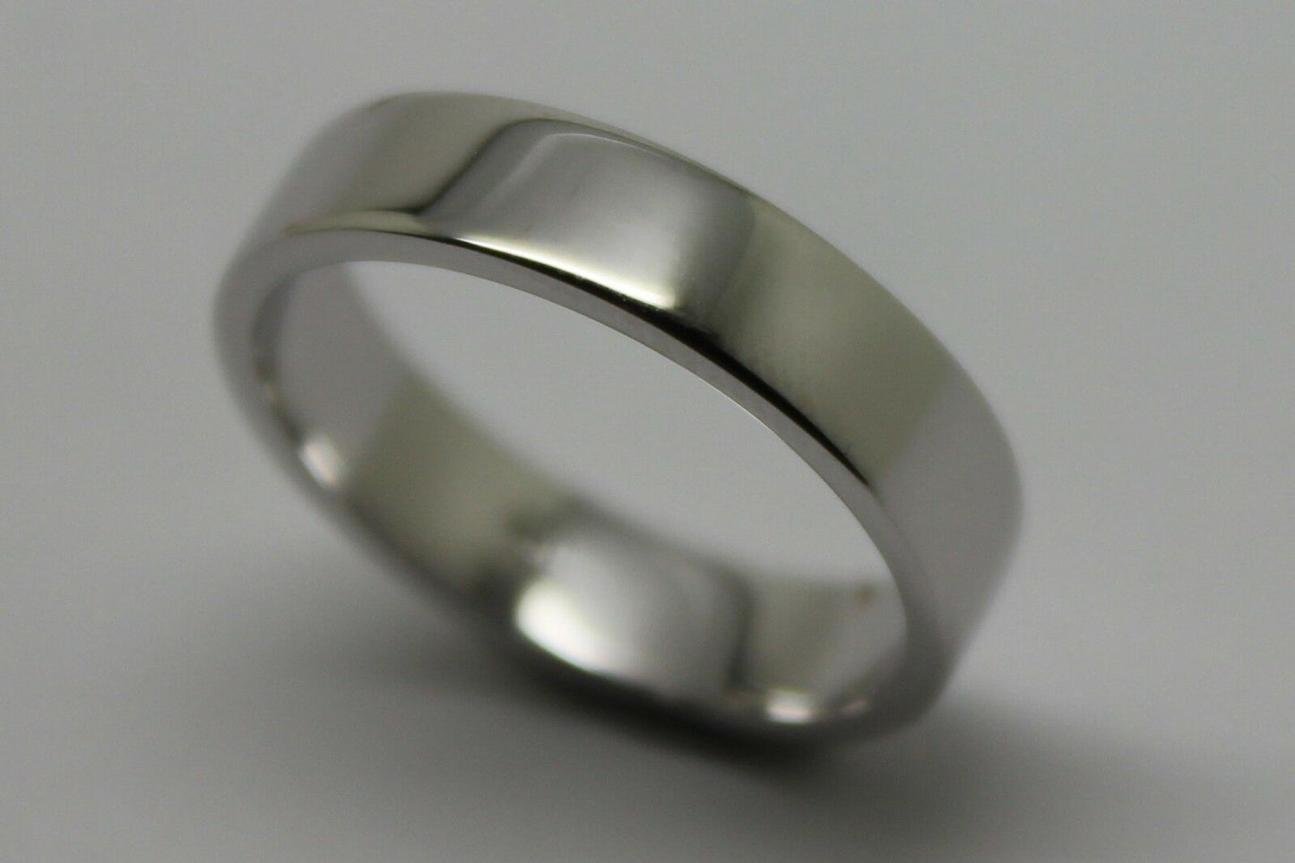 Size L 18ct Hallmarked 750 White Gold Full Solid 4mm Flat Wedding Band