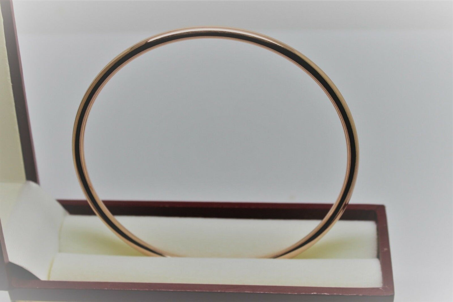 Genuine New 9ct Rose gold 3mm wide Hollow GOLF bangle 63mm diameter