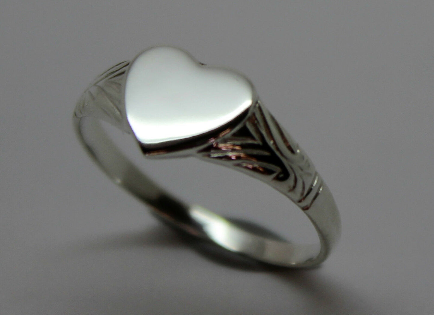 Kaedesigns New Size H Sterling Silver Heart Signet Ring