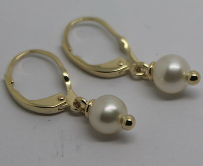 Kaedesigns New 9ct Yellow, Rose or White Gold 6mm White Pearl Continental Clip Earrings