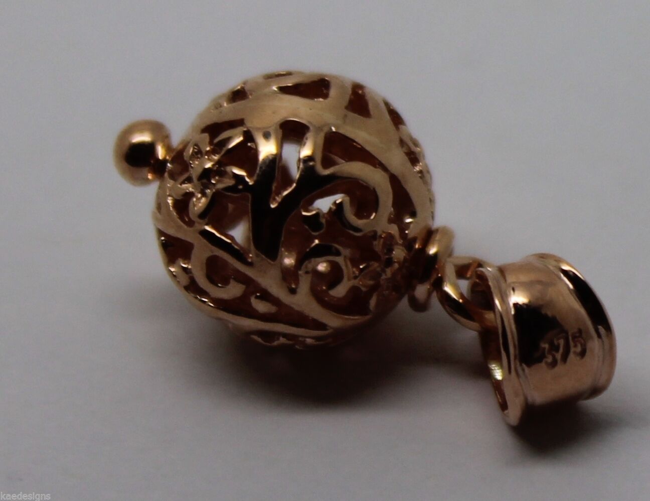 9ct Yellow Gold or White Gold or Rose Gold 10mm Filigree Ball Pendant