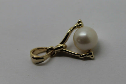 Kaedesigns New 9kt 9ct Yellow, Rose or White Gold 7mm White Pearl Ball Pendant