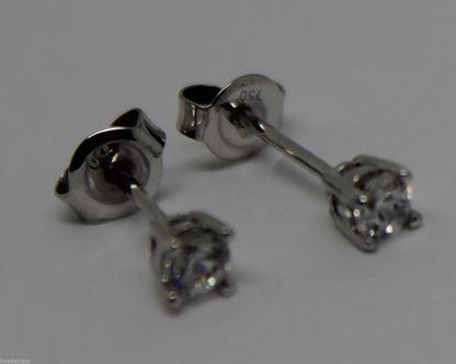 Genuine New 18ct White Gold Claw-set Round 3mm TDW 0.22ct Genuine Diamond Si Stud Earrings