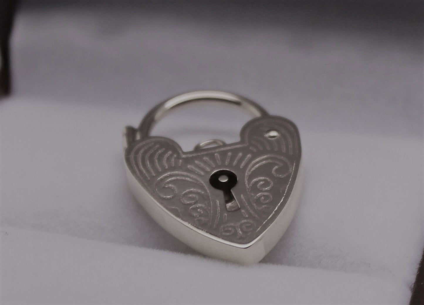 Genuine 15mm Sterling Silver 925 Engraved Heart Padlock Locket