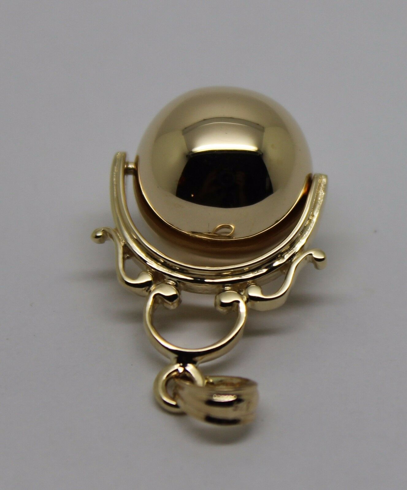 Kaedesigns New 9ct Solid Yellow, Rose or White Gold Euro 14mm Ball Spinner Pendant