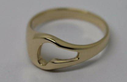 KAEDESIGNS NEW Size 6.5 / N Genuine Solid 9ct yellow gold initial C ring