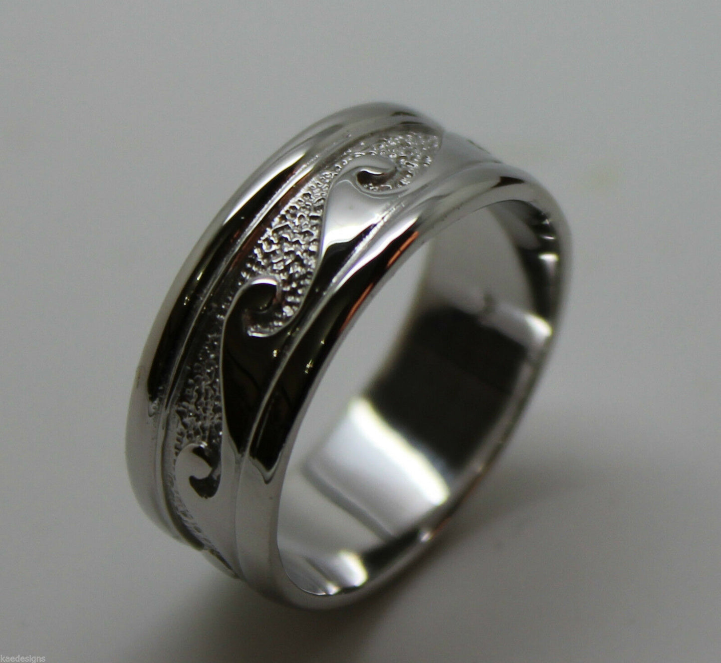 Kaedesigns, Solid Heavy Genuine 9ct White Gold Mens Surf Wave Ring Size T 258