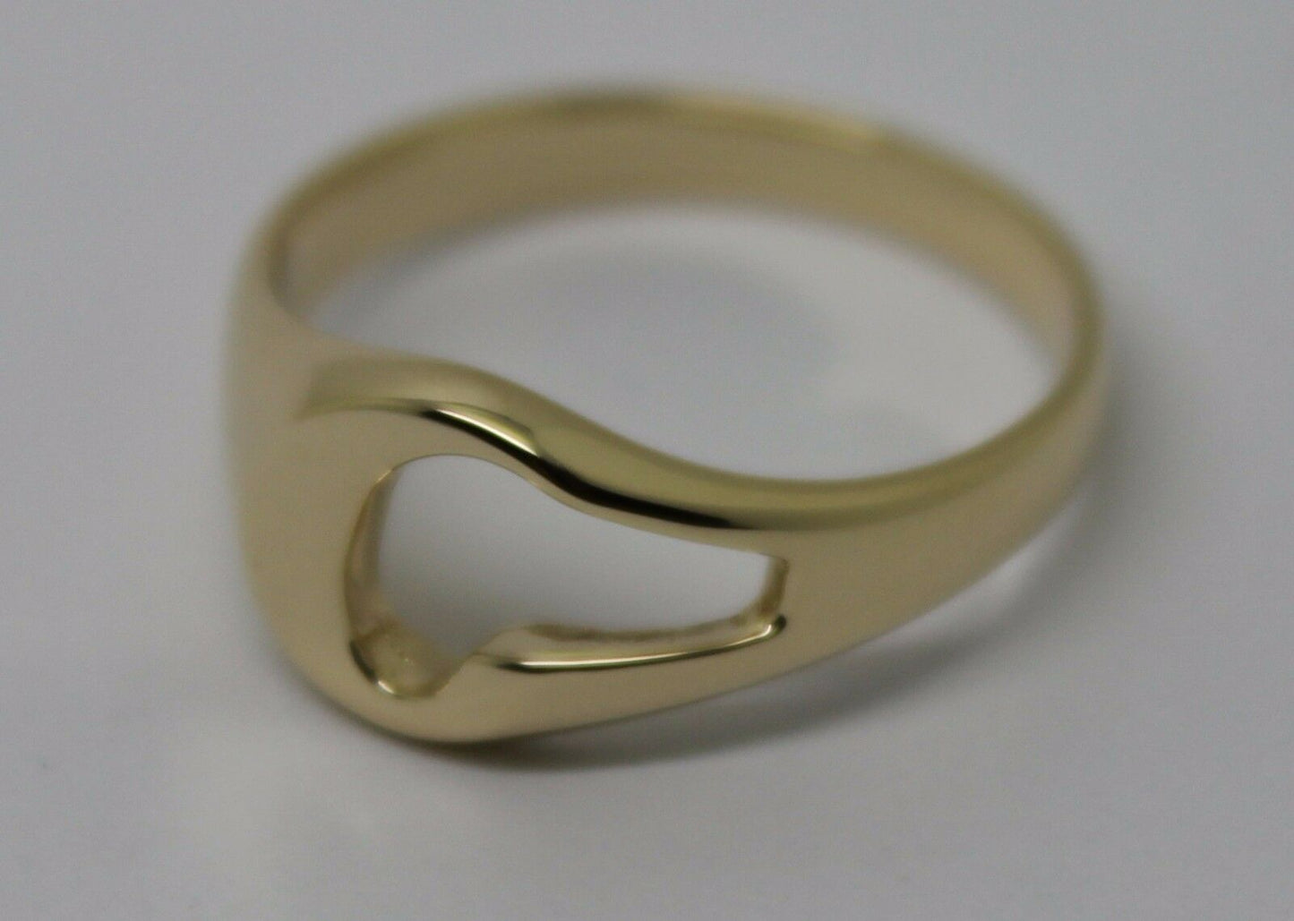 KAEDESIGNS NEW Size 6.5 / N Genuine Solid 9ct yellow gold initial C ring