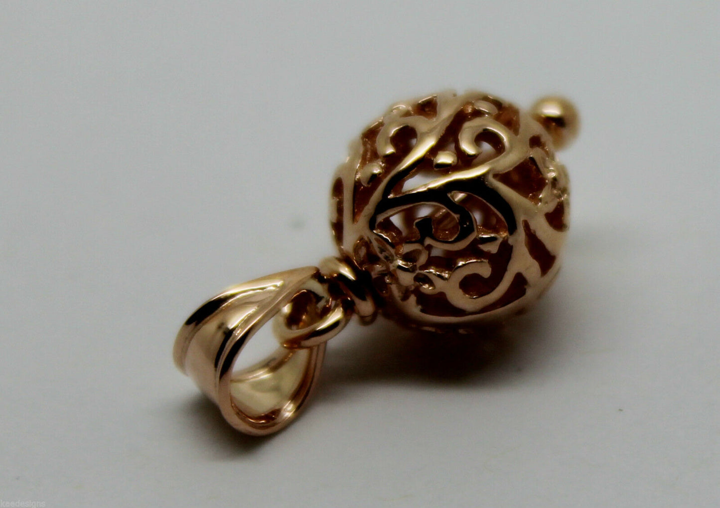 9ct Yellow Gold or White Gold or Rose Gold 10mm Filigree Ball Pendant