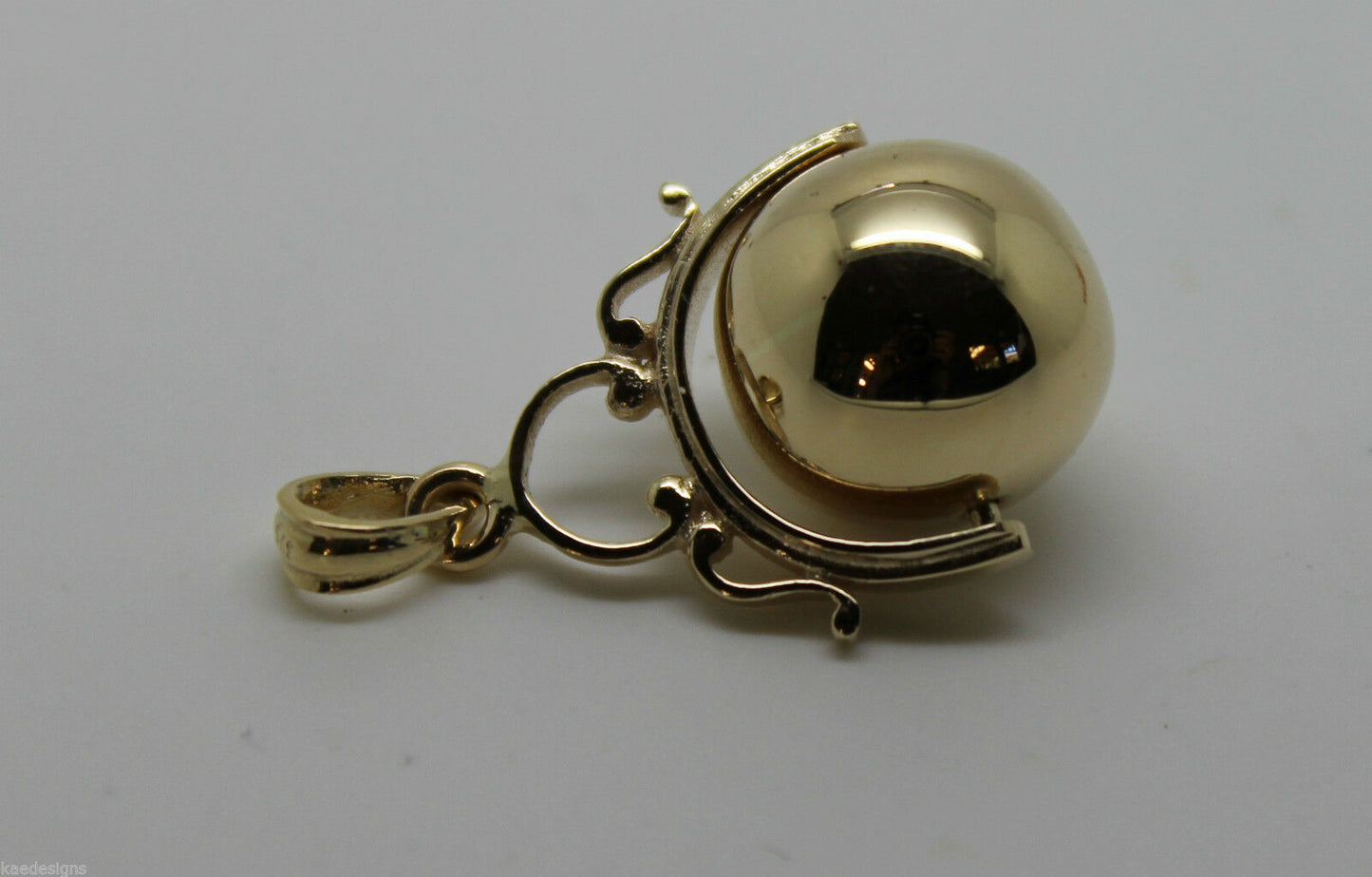 Kaedesigns New 9ct Solid Yellow, Rose or White Gold Euro 14mm Ball Spinner Pendant