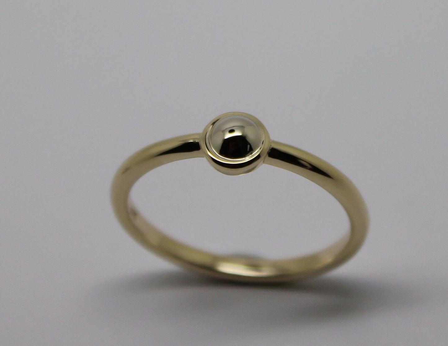 Genuine 9ct yellow gold & white gold ball 4mm Half Ball Ring