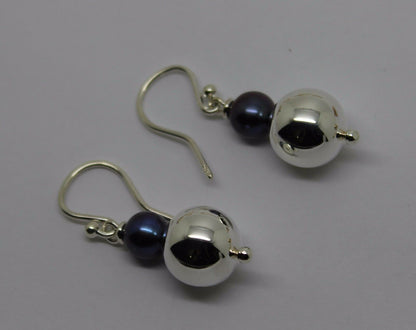 Sterling Silver Ball 7mm Freshwater Black Pearl Ball Earrings