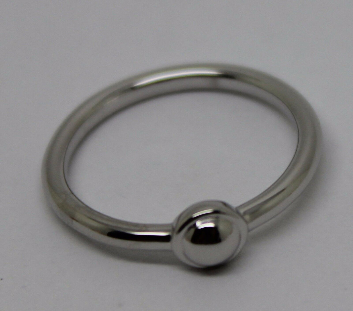 Kaedesigns, Full Solid Genuine 9ct 9kt White Gold 4mm Half Ball Ring